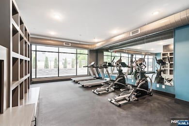 15 W Johnson Ave unit 412, Bergenfield, NJ 07621 - photo 4