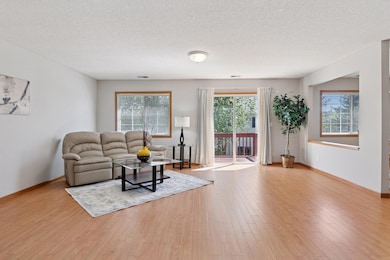 1515 Yorkshire Lane - Spacecrafting - 0006.jpg