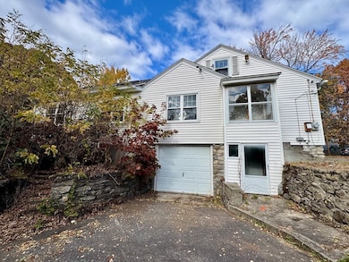 29 Isleboro St, Worcester, MA 01606 - photo 3