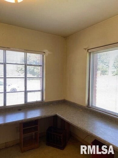 3849 N Sturdevant St, Davenport, IA 52806 - photo 3