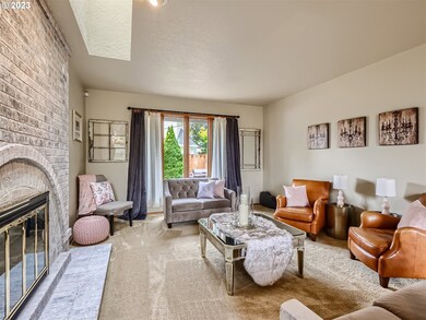 19720 Suncrest Dr, West Linn, OR 97068 - photo 6