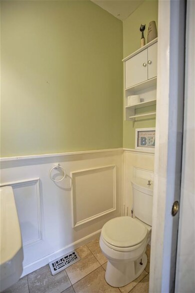 33 Dow Ln, Center Barnstead, NH 03225 - photo 5