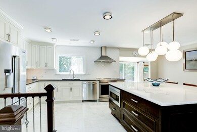 8909 Burbank Rd, Annandale, VA 22003 - photo 7