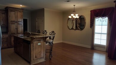 Kitchen/Dining