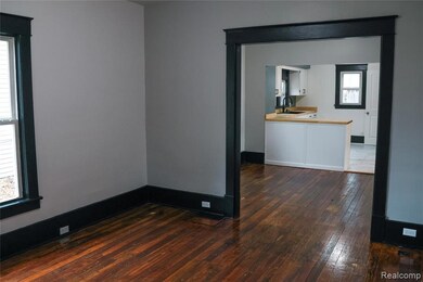 618 Clinton St, Owosso, MI 48867 - photo 6