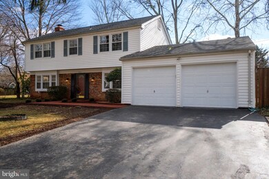 13015 Maple View Ln, Fairfax, VA 22033 - photo 2