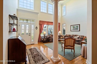 05-Foyer to Living