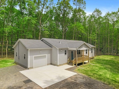 156 Crabapple Ln, Kunkletown, PA 18058 - photo 3