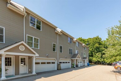 204 Coastal Woods Cir, Kittery, ME 03904 - photo 2