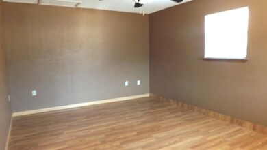 2701 Pecan Dr, Alamogordo, NM 88310 - photo 7