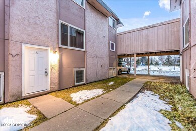 01-Front Entry_IMG_6628_SSW