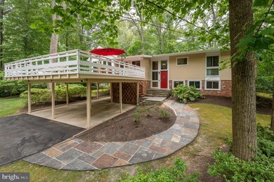 7812 Green Twig Rd, Bethesda, MD 20817 - photo 4