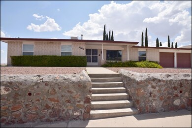 10660 Vista Lomas Dr, El Paso, TX 79935 - photo 2