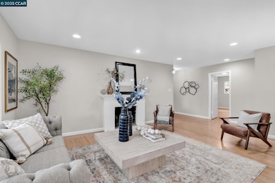 1760 Magnolia Way, Walnut Creek, CA 94595 - photo 5