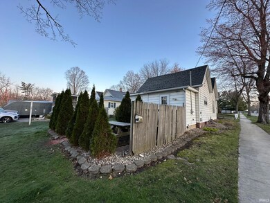 701 W Garro St, Plymouth, IN 46563 - photo 5