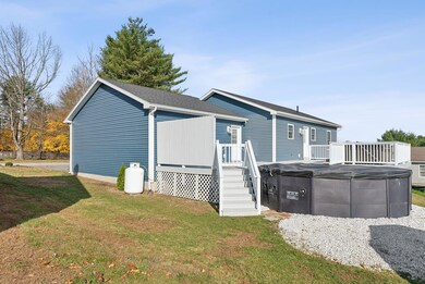 73 Jill St, Lewiston, ME 04240 - photo 4