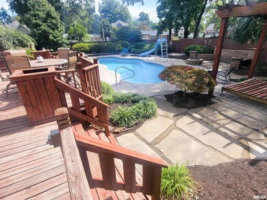 521 N Locust St, Flora, IL 62839 - photo 5