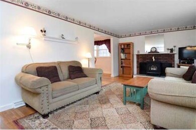 39 Summit Rd, Holbrook, MA 02343 - photo 2