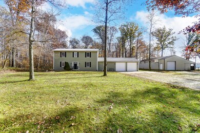 19518 Williams Rd, Wapakoneta, OH 45895 - photo 2