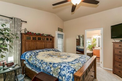 210 NW Creekside Dr, Grants Pass, OR 97526 - photo 6