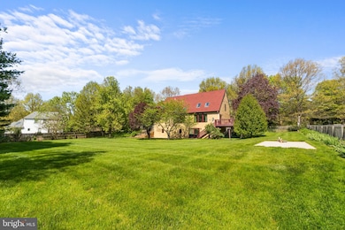 525 N Shady Retreat Rd, Doylestown, PA 18901 - photo 3