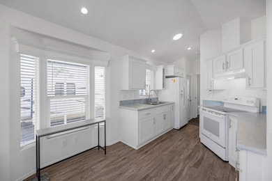 9252 E Broadway Rd unit 50, Mesa, AZ 85208 - photo 5