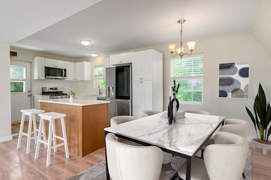 201 W Potomac Ave, Lombard, IL 60148 - photo 6