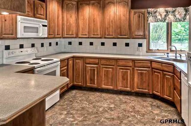 4622 N 129th Ave, Omaha, NE 68164 - photo 2