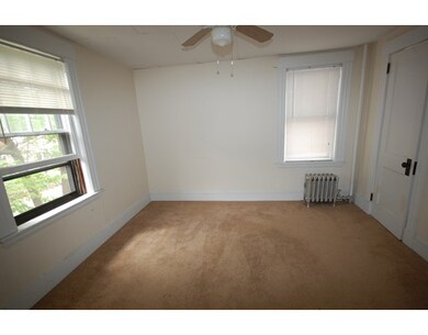 196 E Central St unit 3rd Floor, Franklin, MA 02038 - photo 2