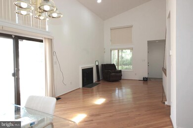 26 Lea Pond Ct, Montgomery Village, MD 20886 - photo 5