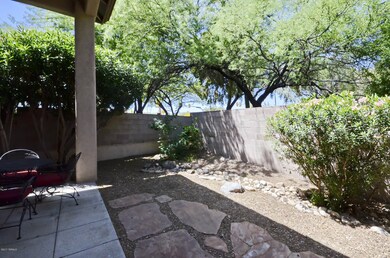 6086 N Running Deer Cir, Tucson, AZ 85750 - photo 3