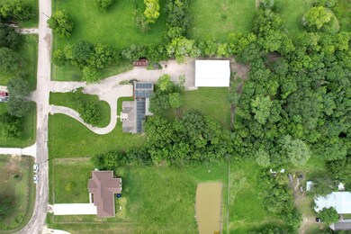 22028 Britt Oaks Dr, Alvin, TX 77511 - photo 3