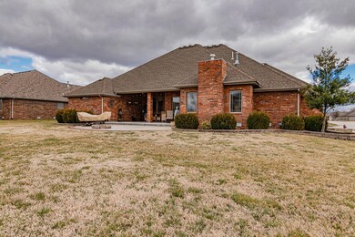 711HawthorneCtNixa-1Exteriors(5)