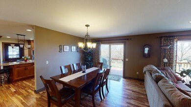695-Maple-Ridge-Branch-04122021_204416
