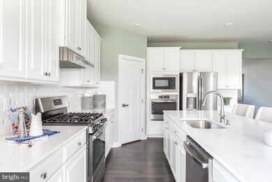 112530 Shannon Dr S, Greencastle, PA 17225 - photo 4