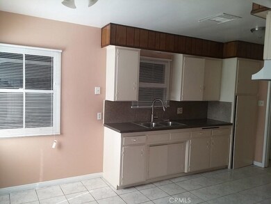 14836 Iris Dr, Fontana, CA 92335 - photo 7