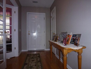 Entry/foyer