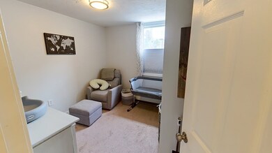 224 W Sixth St unit 2, Boston, MA 02127 - photo 7