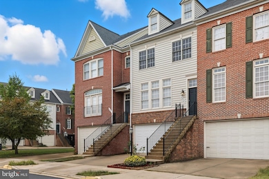 6924 Stanwick Square, Gainesville, VA 20155 - photo 3