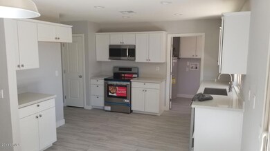 98871962-6610-4F3F-92AC-0FFEF7C1E325