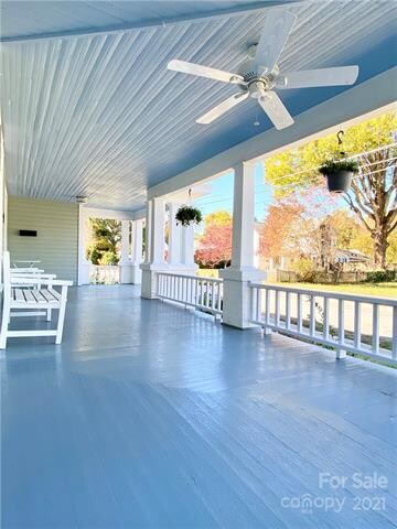 621 W Sharpe St, Statesville, NC 28677 - photo 7