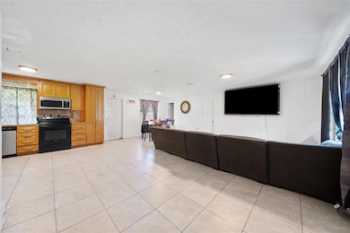 10440 SW 178th St, Miami, FL 33157 - photo 4