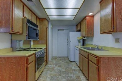 230 N Nicholson Ave unit B, Monterey Park, CA 91755 - photo 5