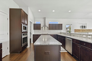 W195N5814 Deer Park Ct, Menomonee Falls, WI 53051 - photo 6