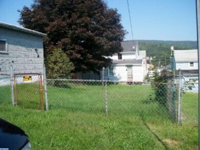 1212 Pine St, Ashland, PA 17921 - photo 3