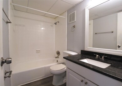 1860 Phillippi Shores Dr unit 7A, Sarasota, FL 34231 - photo 6