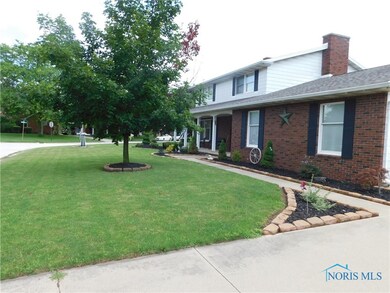 215 W Riverview Dr, Woodville, OH 43469 - photo 3