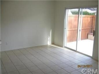 33529 Emerson Way unit B, Temecula, CA 92592 - photo 2