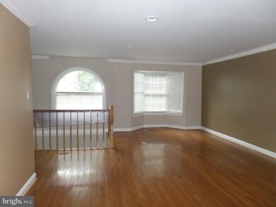 8010 Derby Ln, Owings Mills, MD 21117 - photo 4