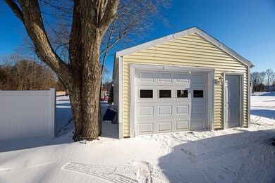 320 High St, Somersworth, NH 03878 - photo 5